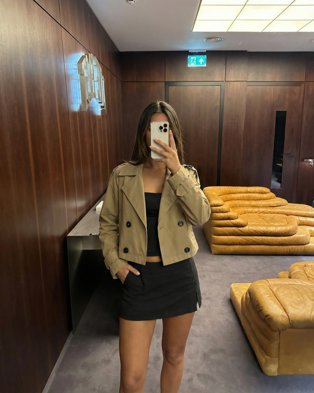 Tessa | Double-Breasted Cropped Trench Coat