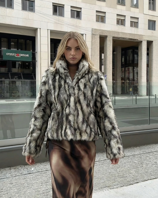 Lara | Winter Cropped Faux Fur Jacket Grey