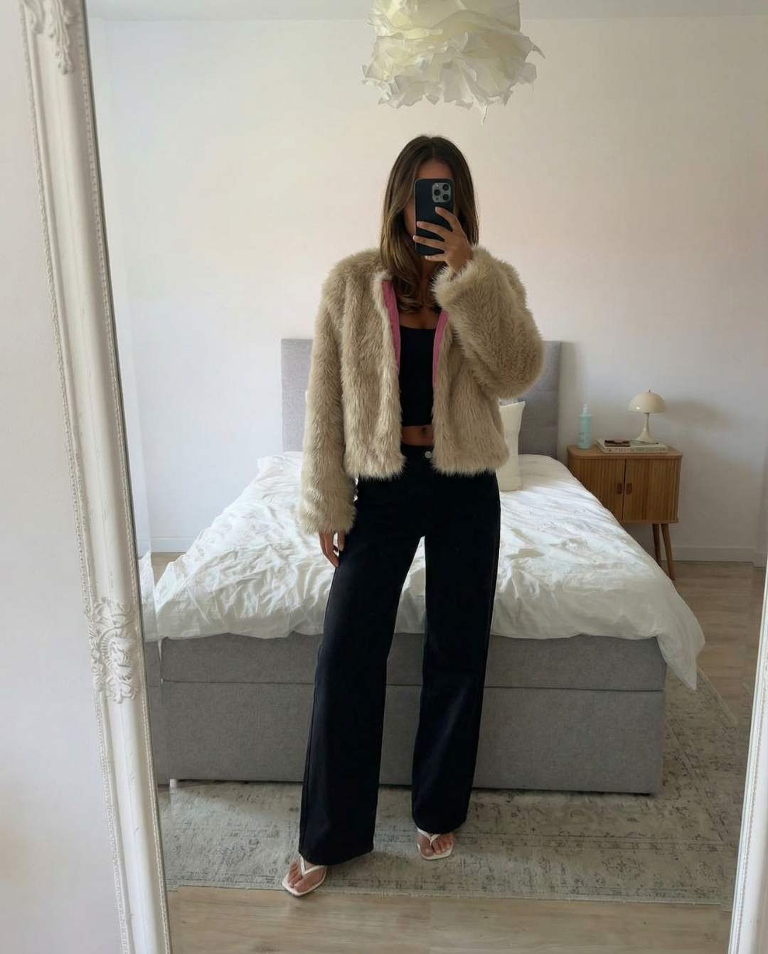 Alba | Casual Cropped Faux Fur Jacket Beige