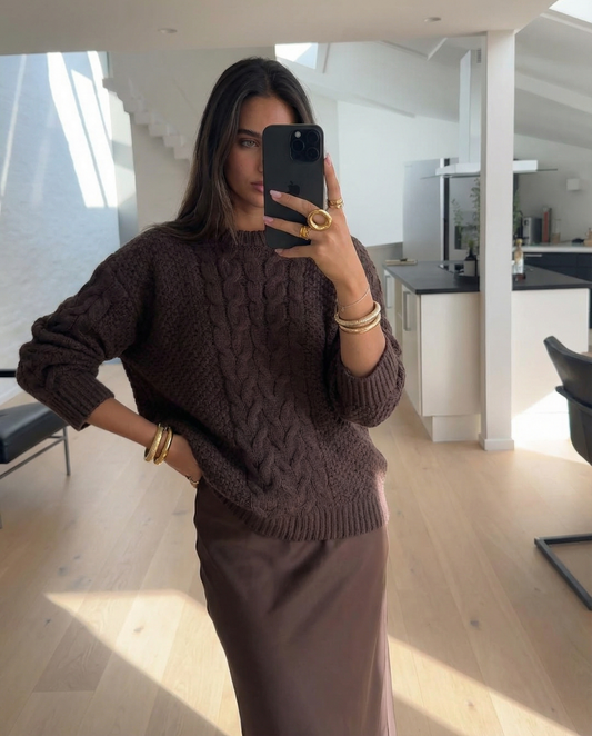 Alma | Knitted Sweater Cable Knit Brown Crew Neck