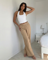 Tamara | Elasticated High-Waist Wide-Leg Linen Trousers in Cream