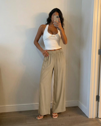 Rebecca | Elasticated Waist Relaxed Wide-Leg Linen Trousers in Cream
