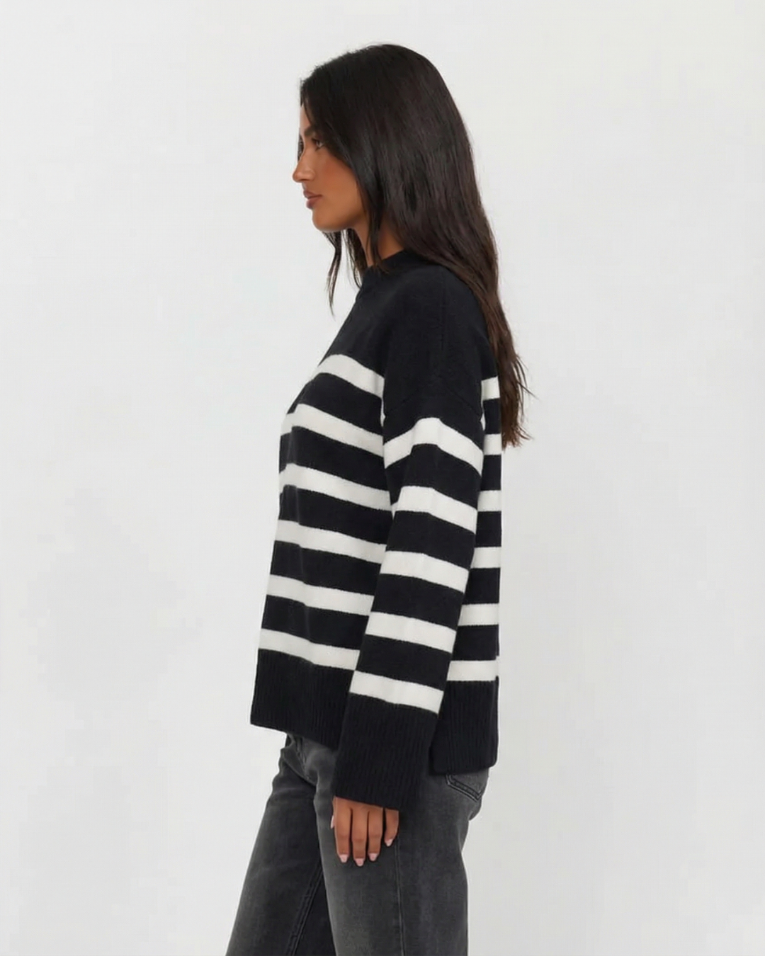 Margot | Striped Crew Neck Sweater Black White Relaxed Fit