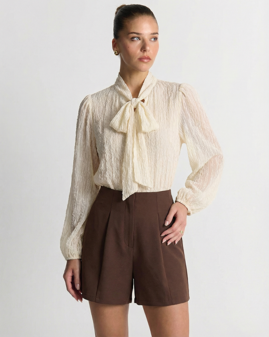 Lena | Elegant Tie Neck Cream Shorts Set Brown Pleated