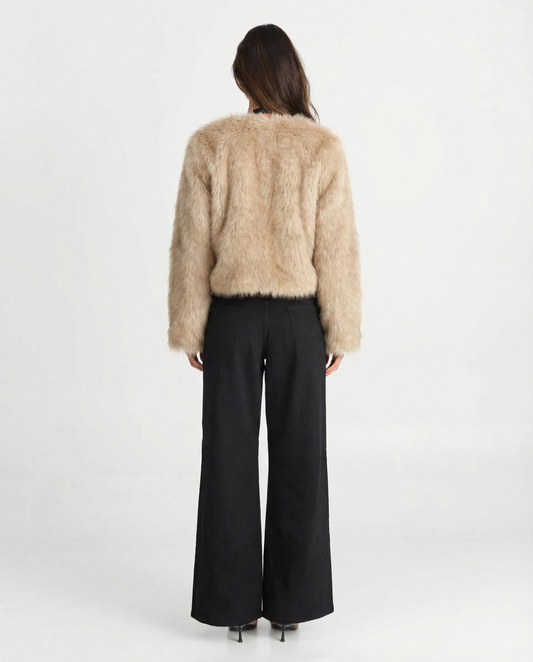 Alba | Casual Cropped Faux Fur Jacket Beige