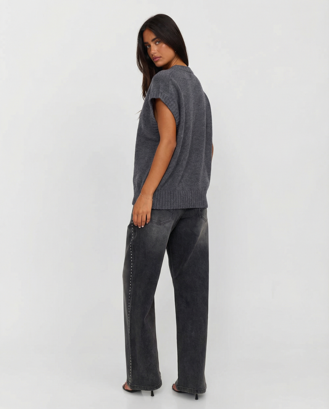 Lila | Oversized Ribbed Cropped Knit Vest