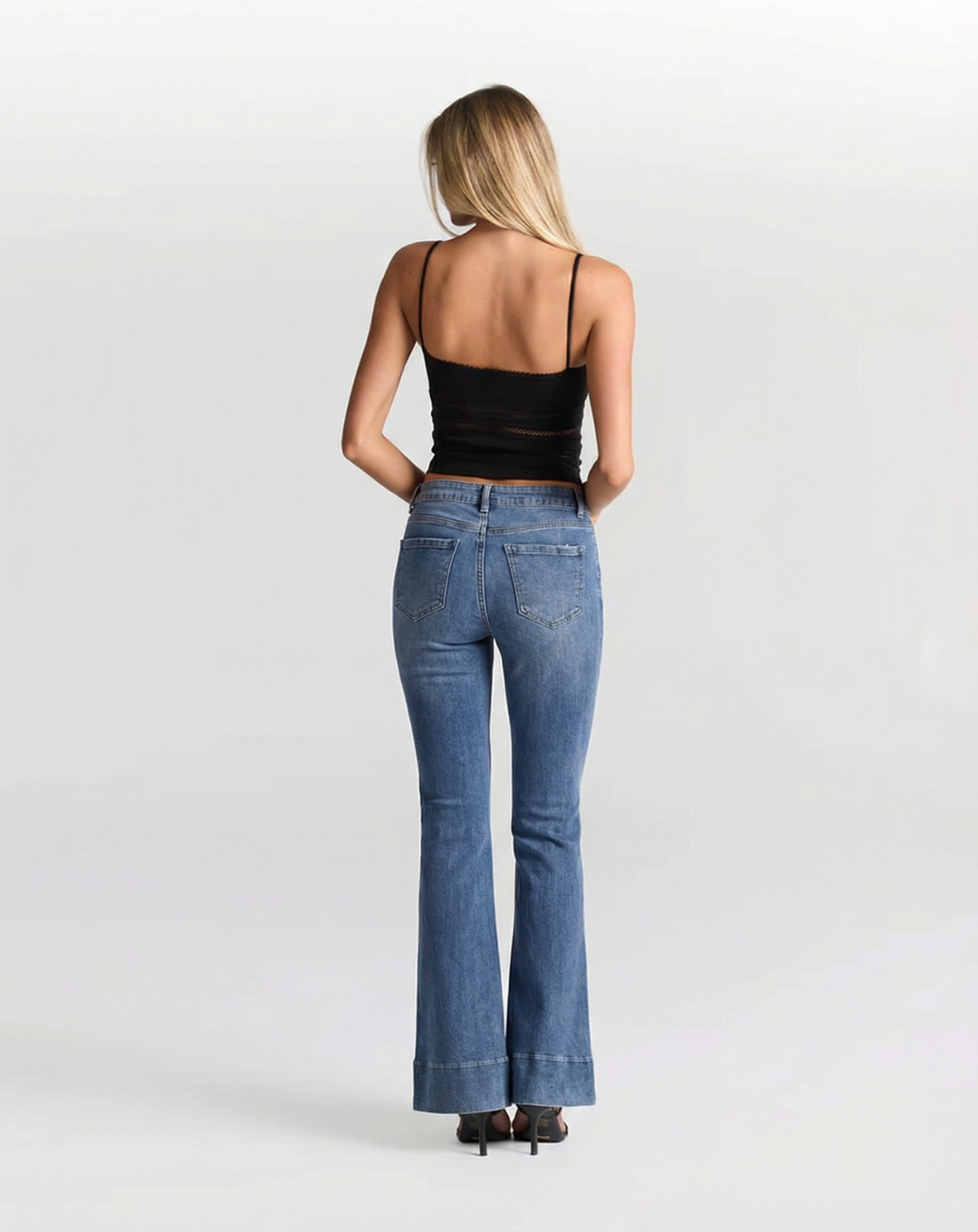 Fleur | Flared Jeans Light Blue High Waisted Seam Detail