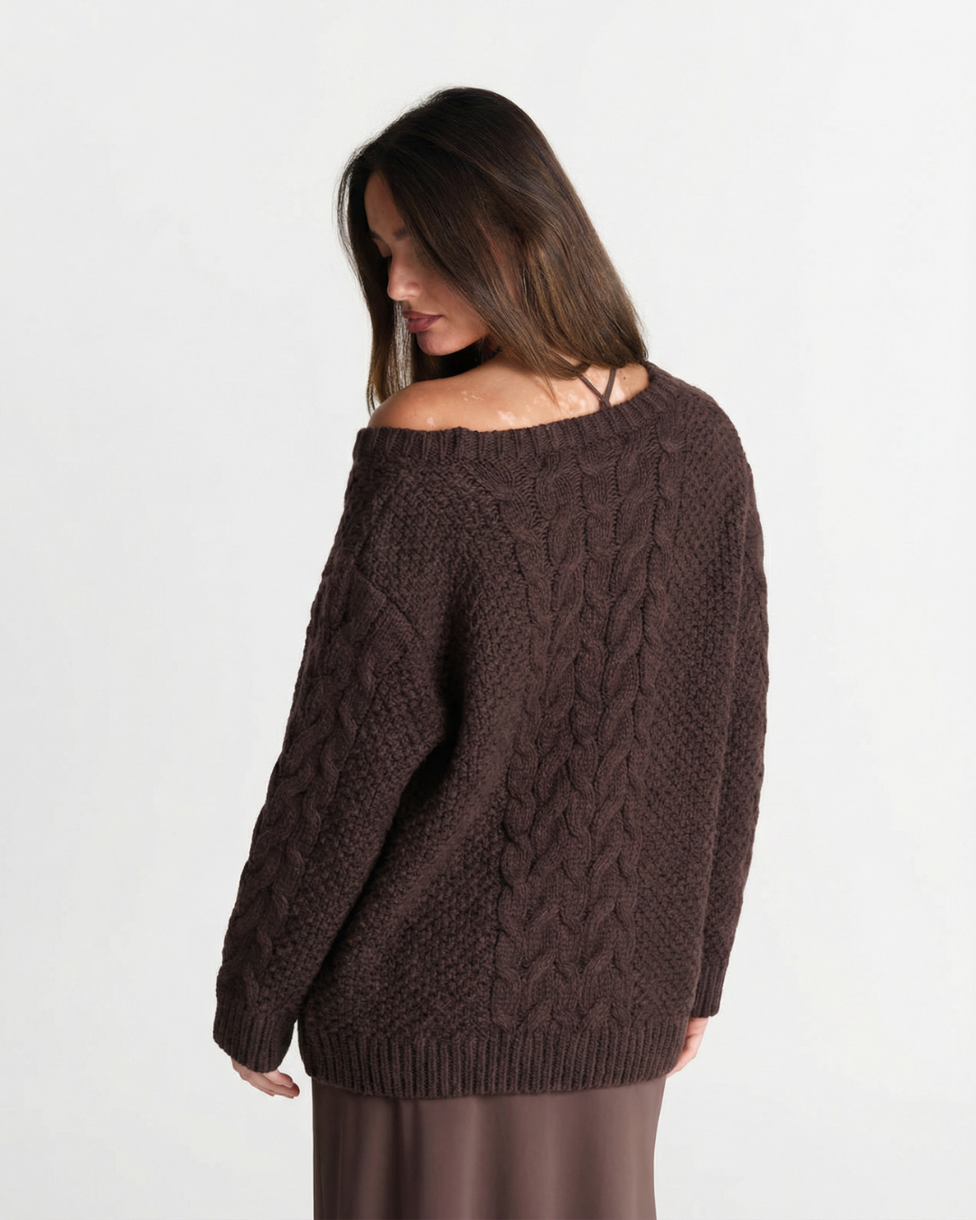 Alma | Knitted Sweater Cable Knit Brown Crew Neck