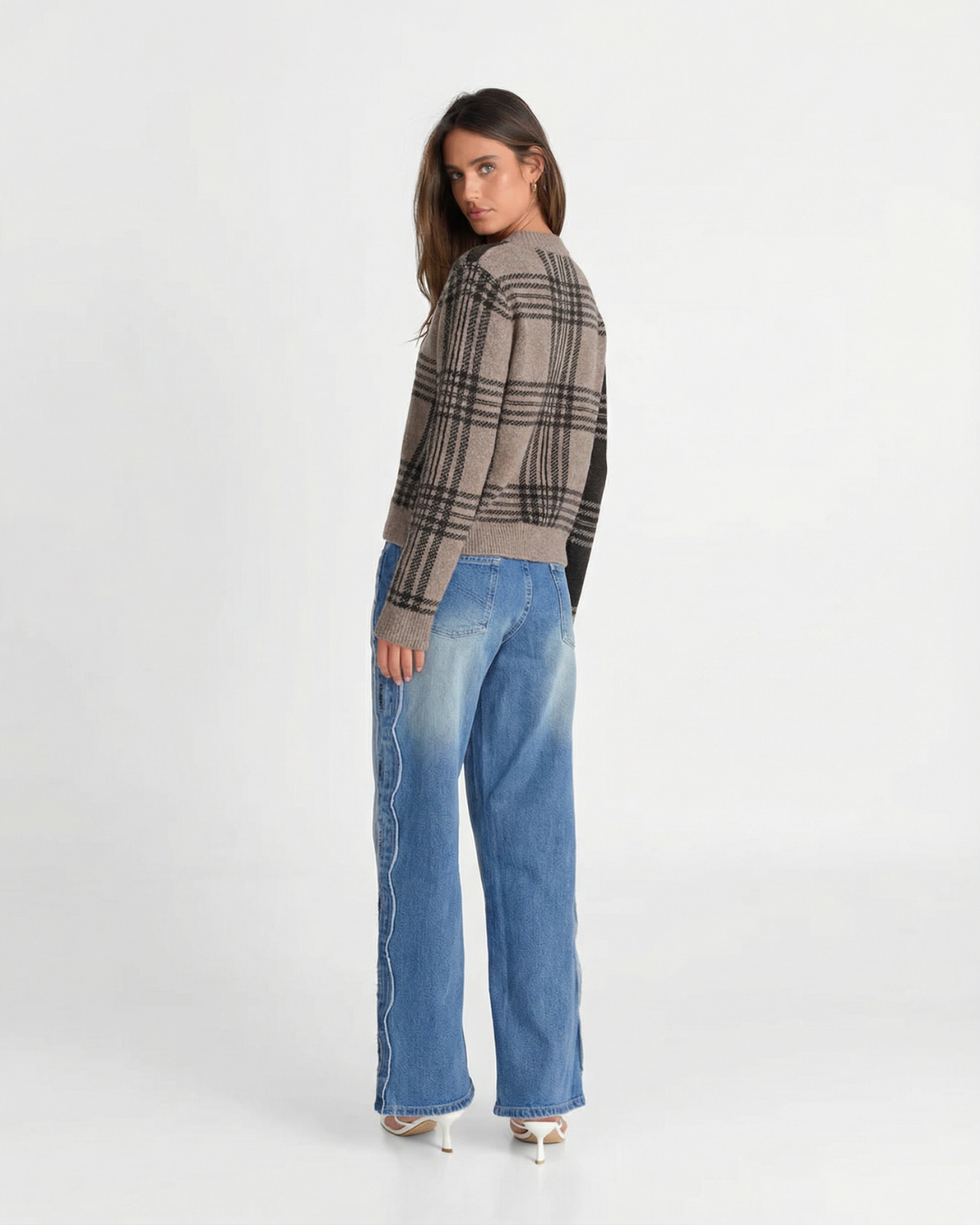 Edith | Plaid Pattern Button Front Crew Neck Cropped Cardigan