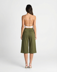 Myla | High-Rise Centre Seam Wide-Leg Cotton Capri Trousers in Khaki