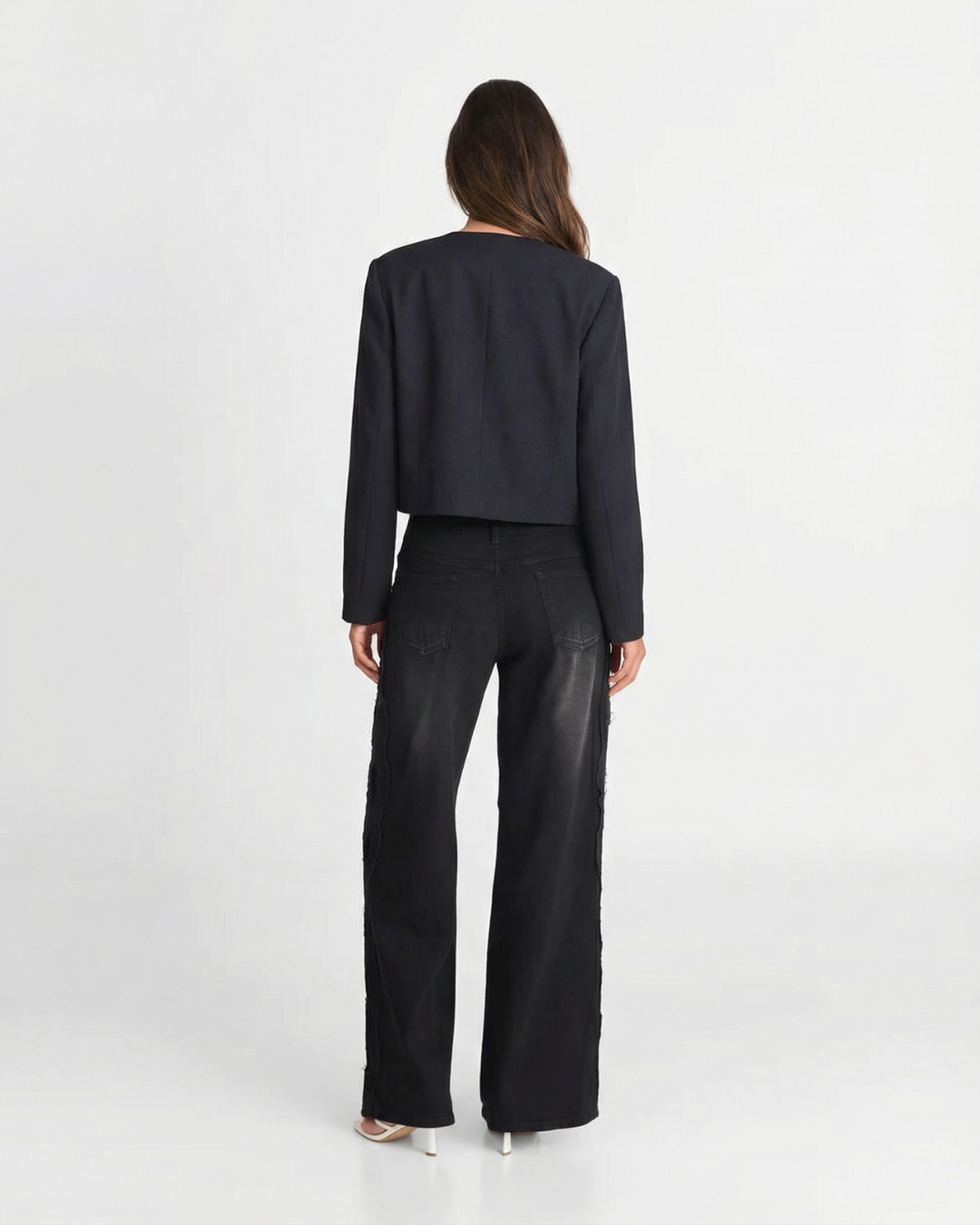 Alma | Casual Cropped Gold Buttons Black Blazer