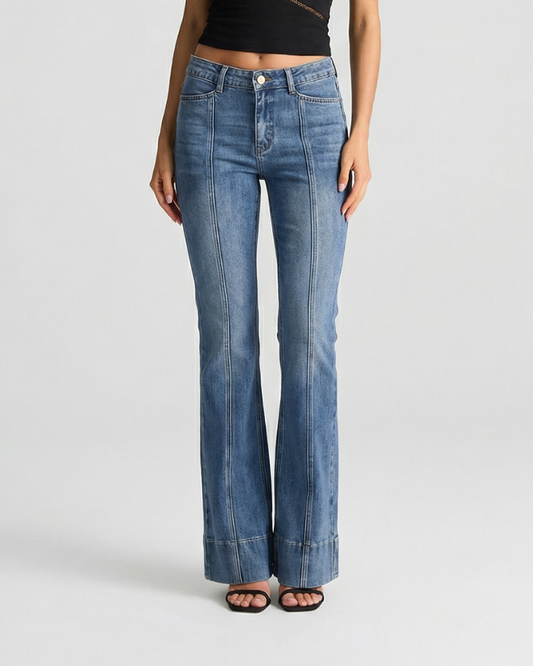 Fleur | Flared Jeans Light Blue High Waisted Seam Detail