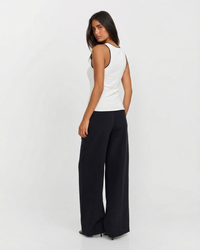 Naomi | Contrast Trim Ribbed Tank Top