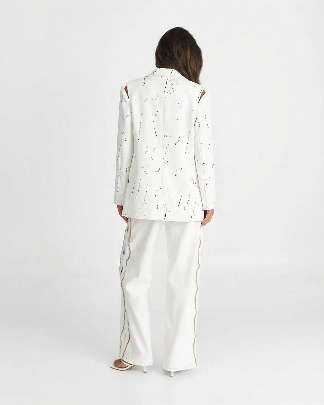 Lois | Relaxed Structured White Blazer