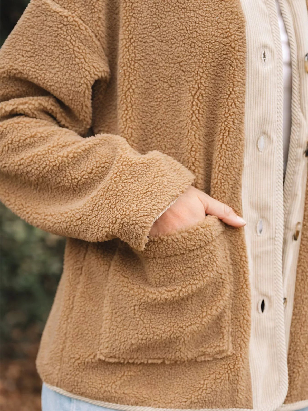 Rhoda sherpa coat styling detail