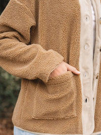 Rhoda sherpa coat styling detail