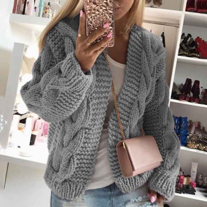 Clemence | Women's Oversized Cable Knit Cardigan