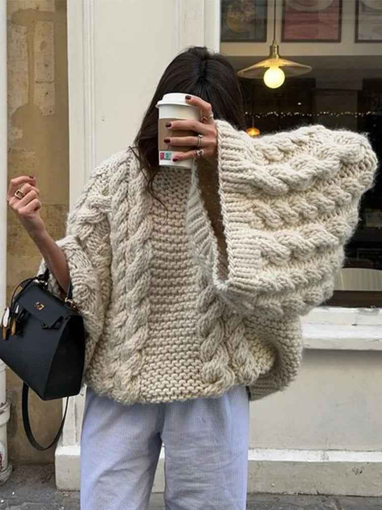 Cecily cable knit sweater in White
