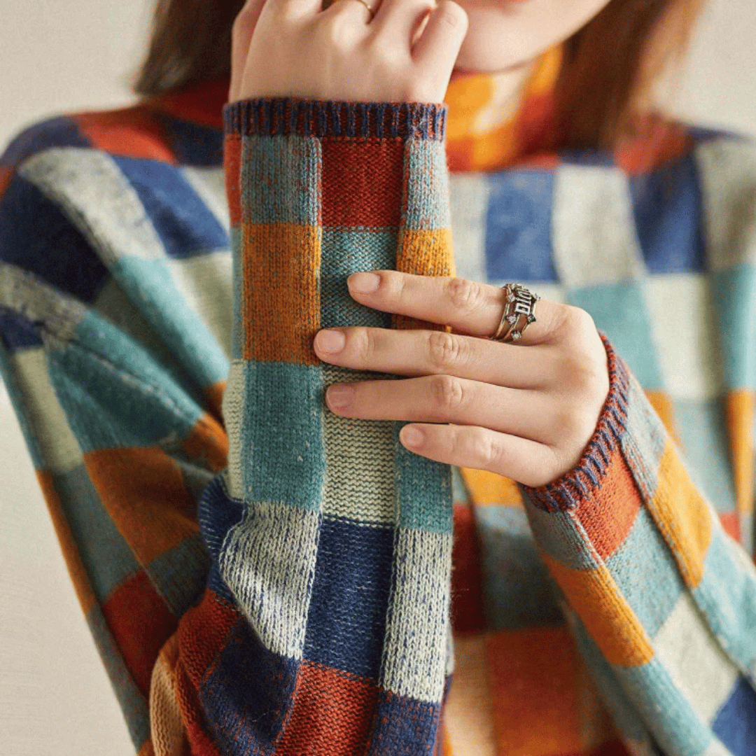Ernestine turtleneck jumper detail one