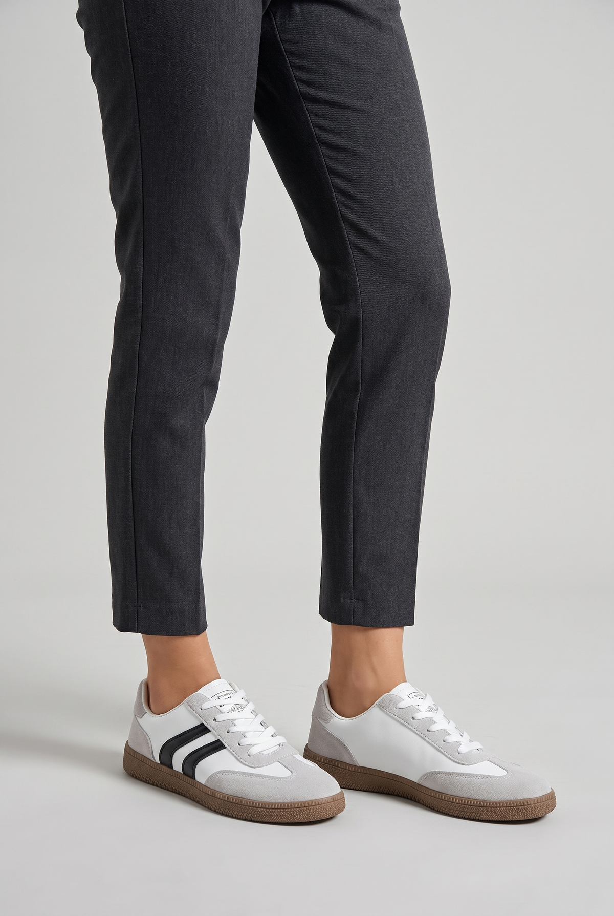 NOLA model wearing orthopedic sneakers cushioned sole
