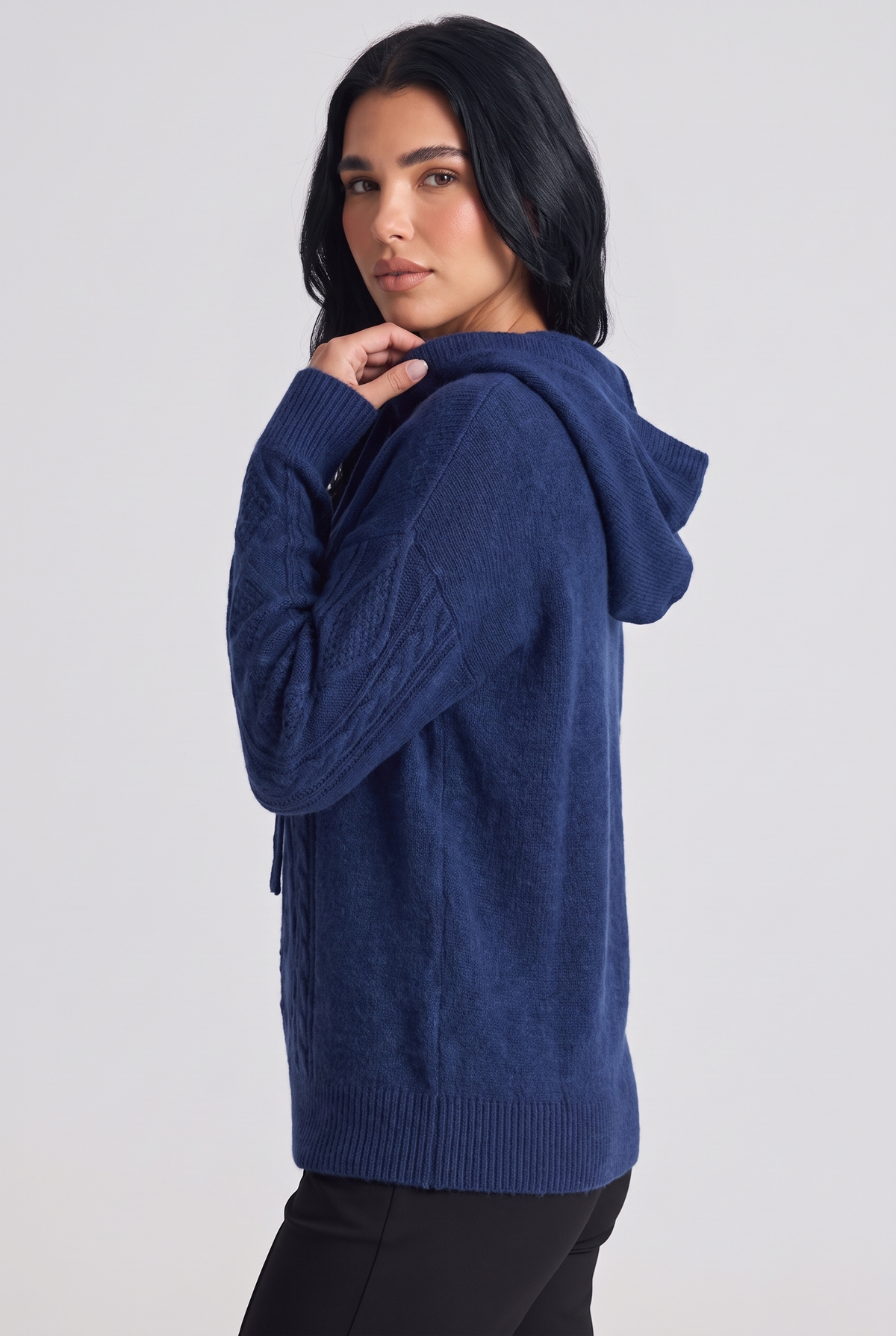 Isolde blue