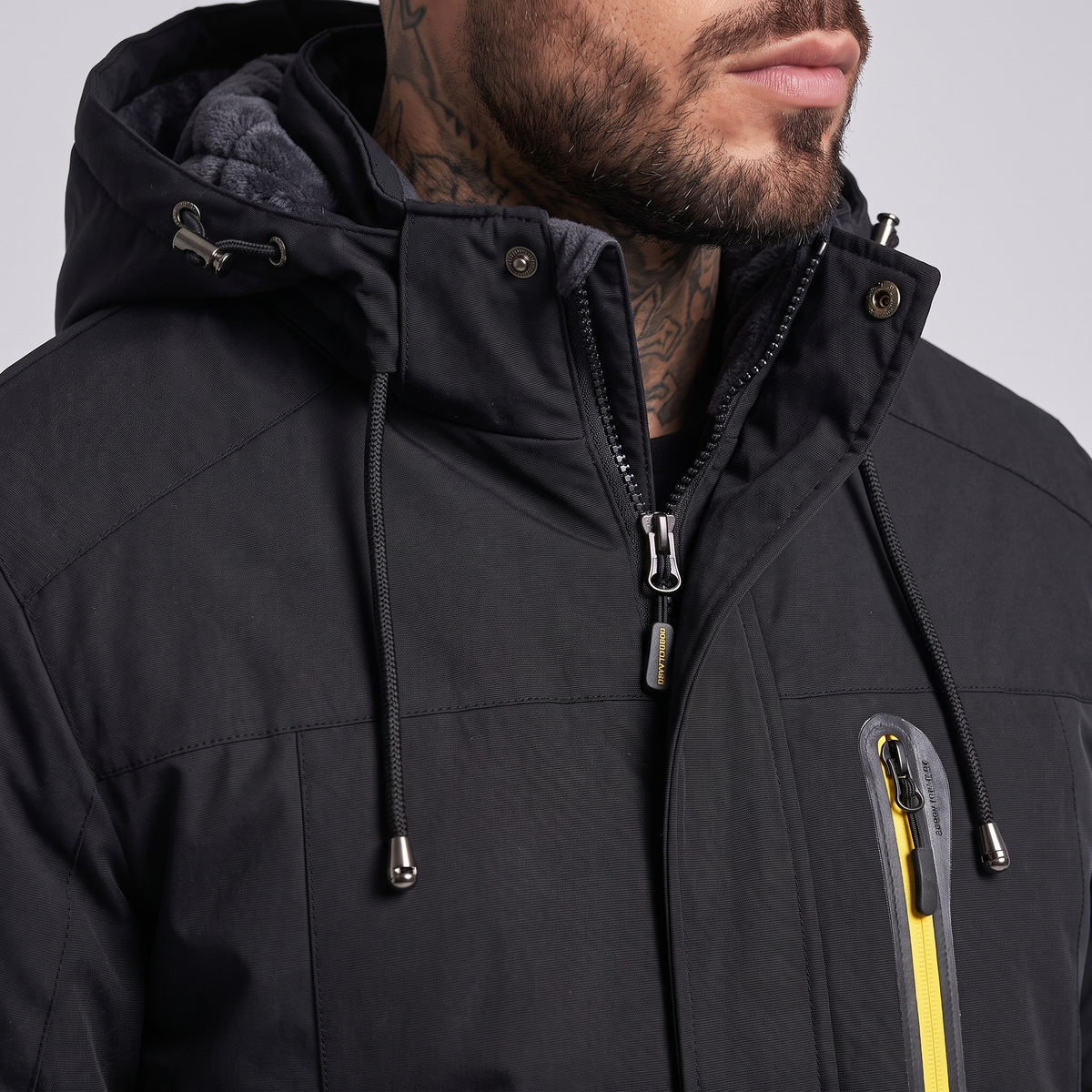 Gilles Black detail