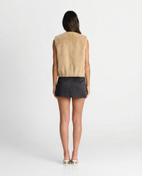 Darcy | Zip-Up Sleeveless Faux Fur Gilet
