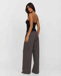 Elizabeth | High-Waist Pleated Side Pocket Tailored Wide-Leg Trousers in Grey