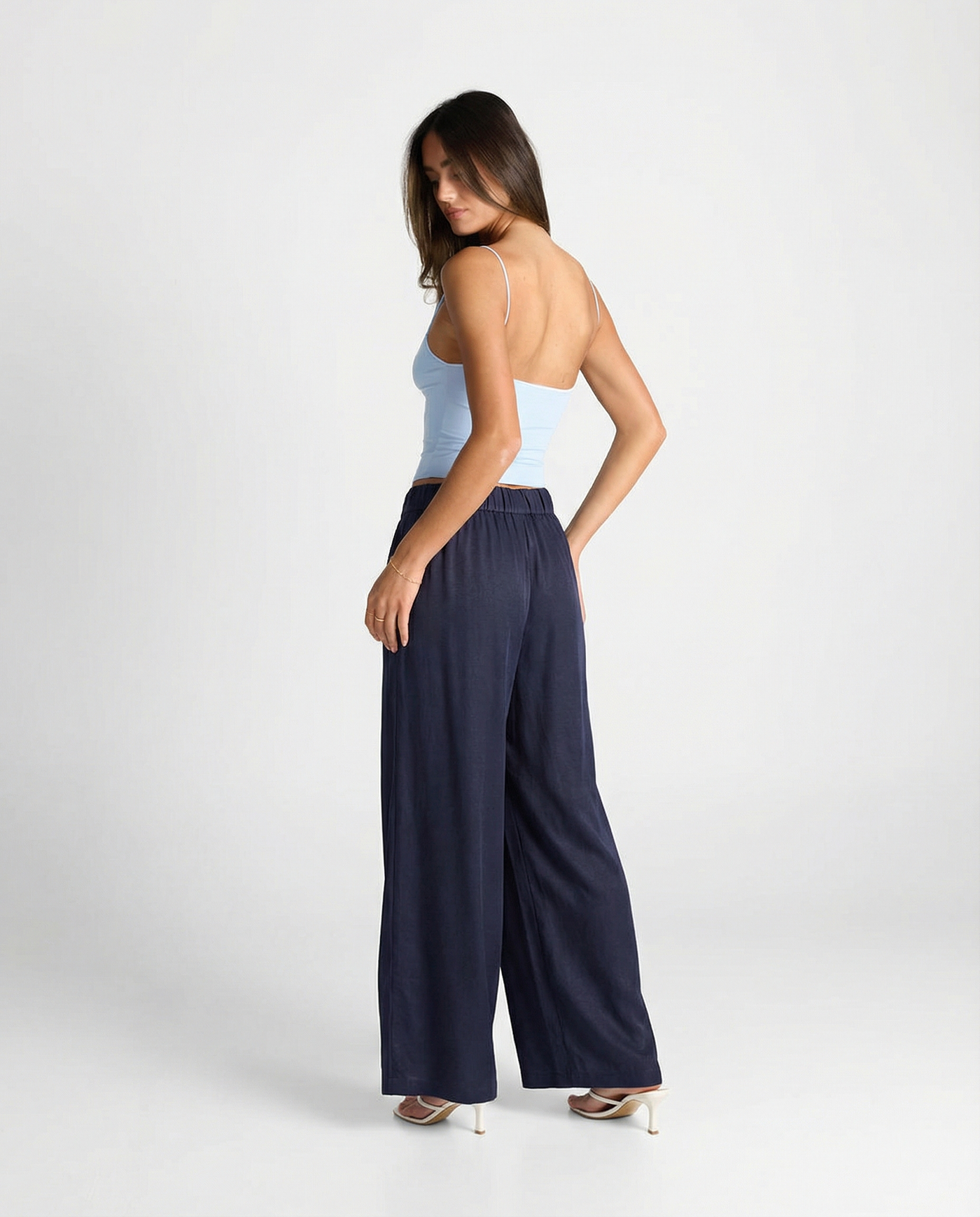 Polly | High-Waist Pleated Front Seam Flowing Wide-Leg Linen Trousers in Navy
