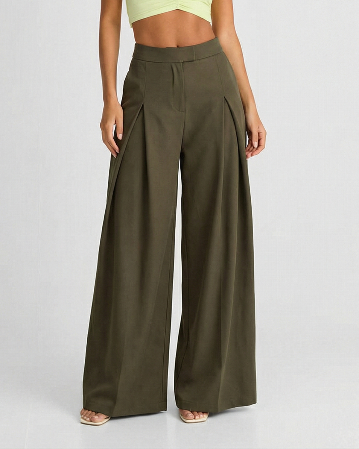 Saskia | High-Waist Deep Pleat Flowing Wide-Leg Trousers in Khaki