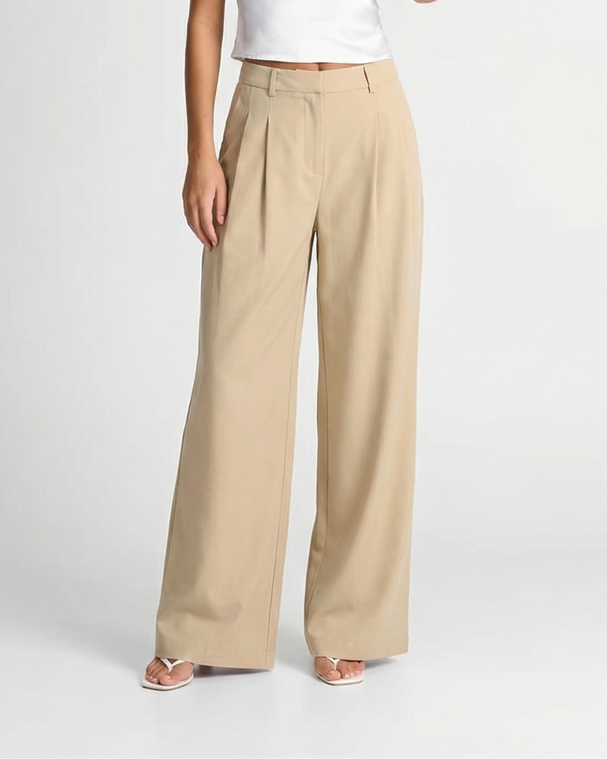 Lila | High-Waist Pleated Belt Loop Wide-Leg Linen Trousers in Cream