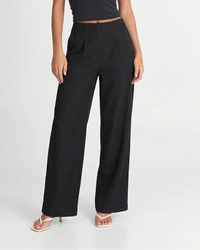 Lena | High-Waist Pleated Flowing Wide-Leg Trousers in Black