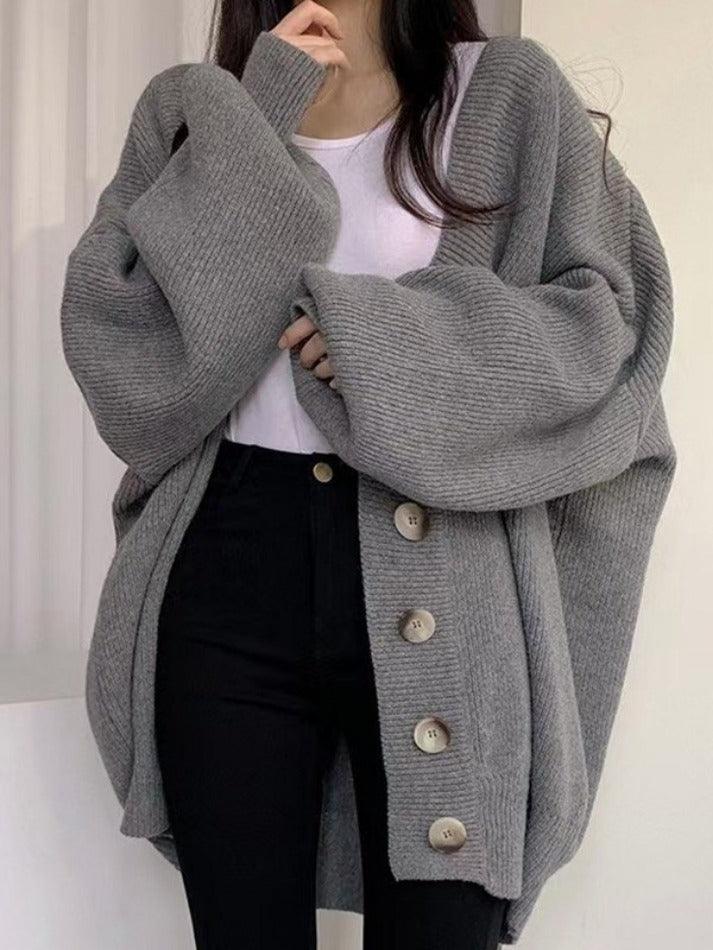 Doriane oversized cardigan detail view five