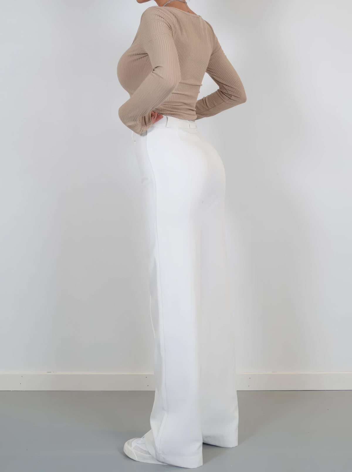 Annabel wide leg trousers outfit detail