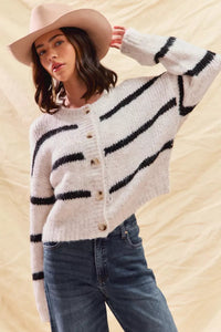 Etoile oversized knit cardigan additional view 6