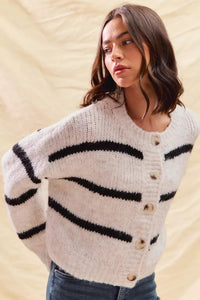 Etoile oversized knit cardigan additional view 9