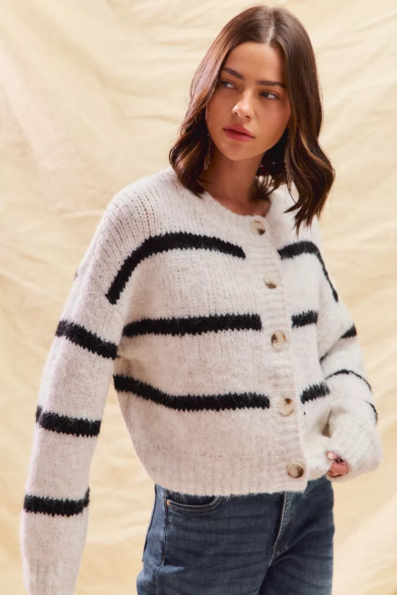 Etoile oversized knit cardigan additional view 11