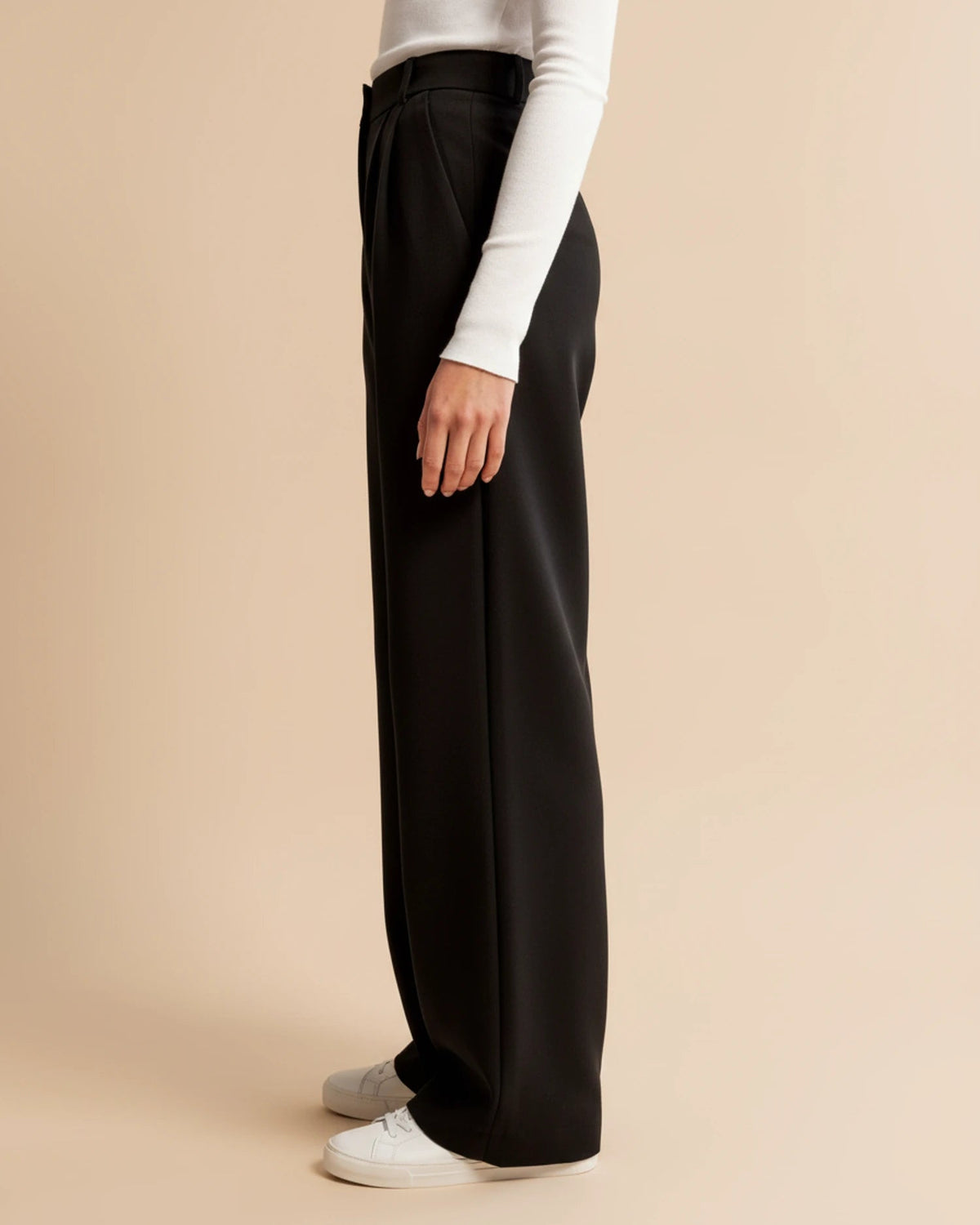Jolanda wide leg trousers detail view 8