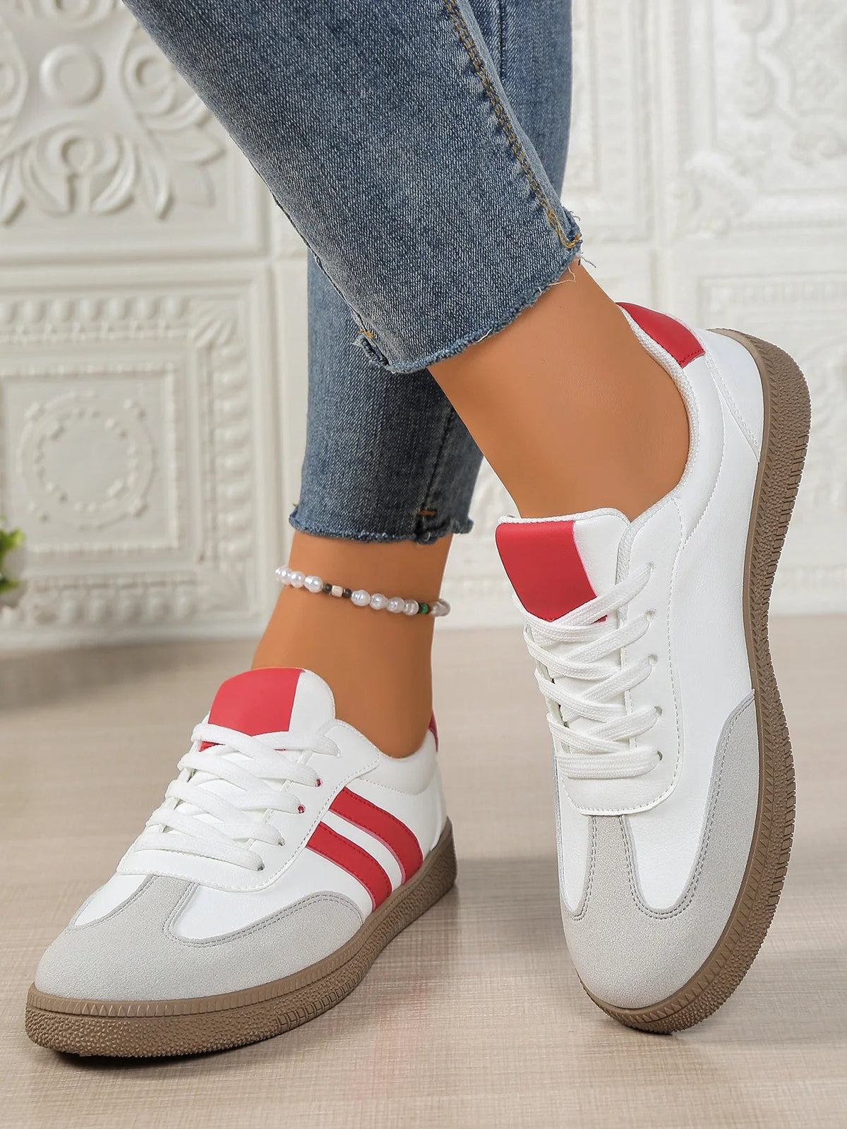 Rosamund orthopedic sneakers upper detail