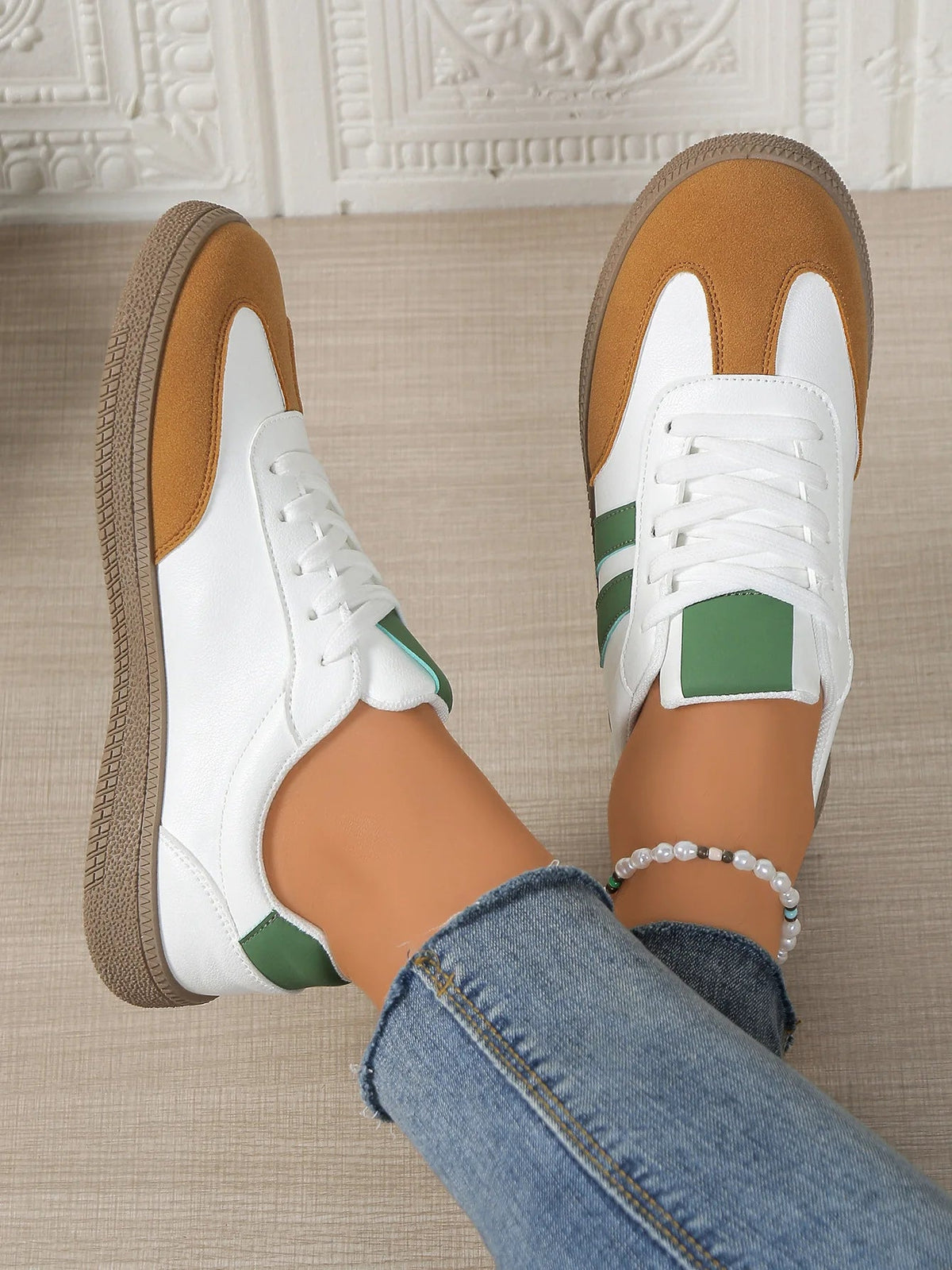 Rosamund orthopedic sneakers styling detail