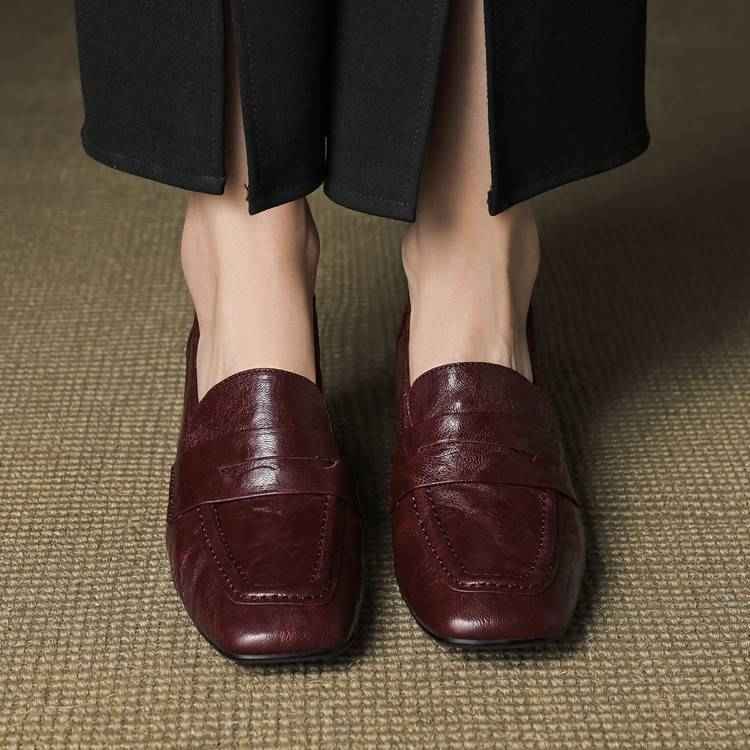 Camellia loafers detail view 5