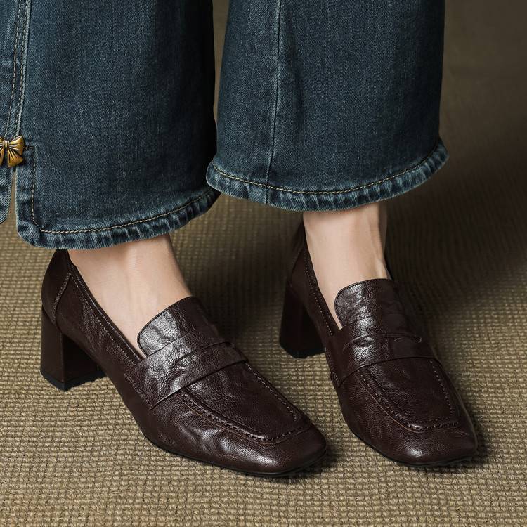Camellia loafers detail view 16