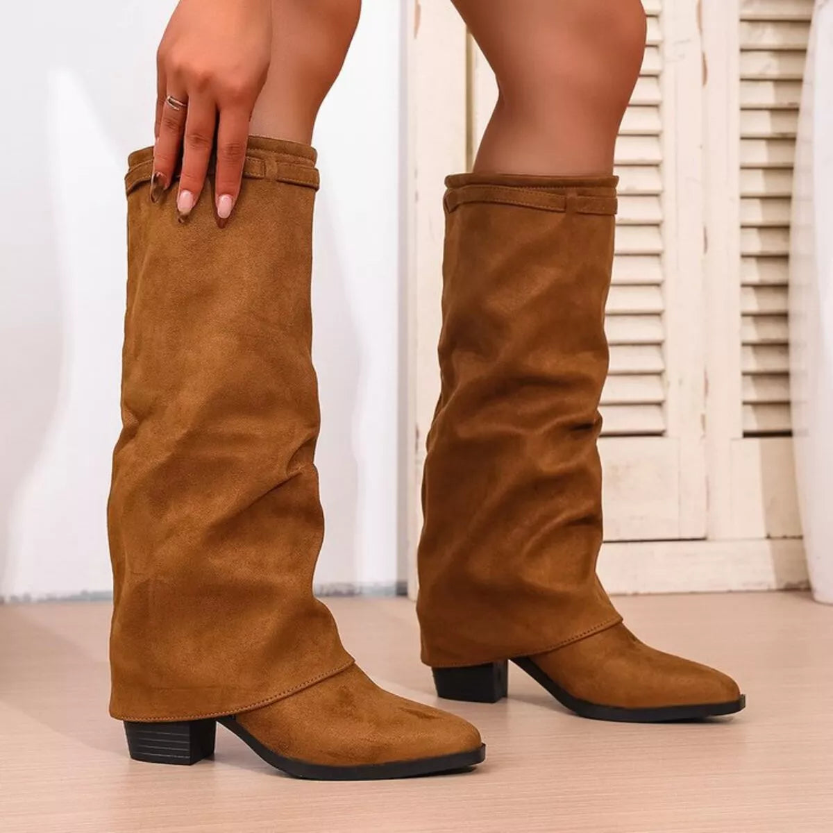Marcella slouch boots in Brown